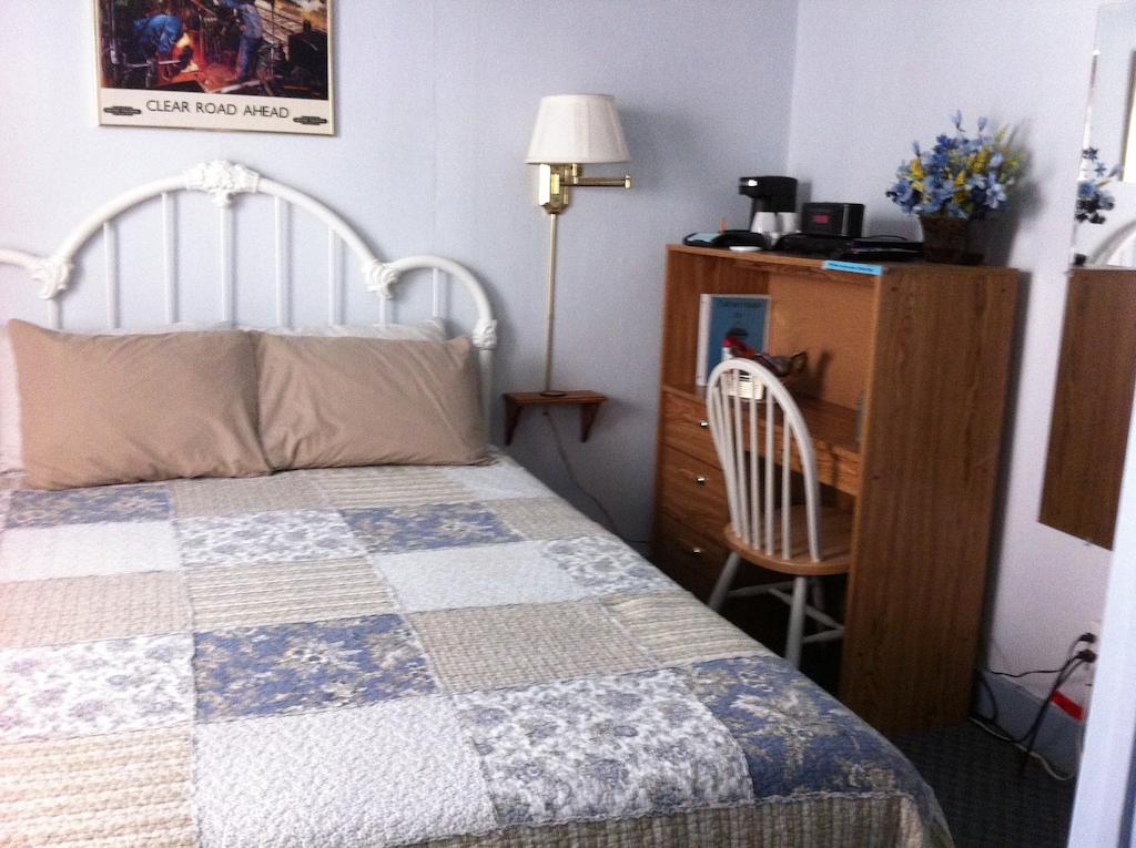 Pullman House Inn Portola 外观 照片