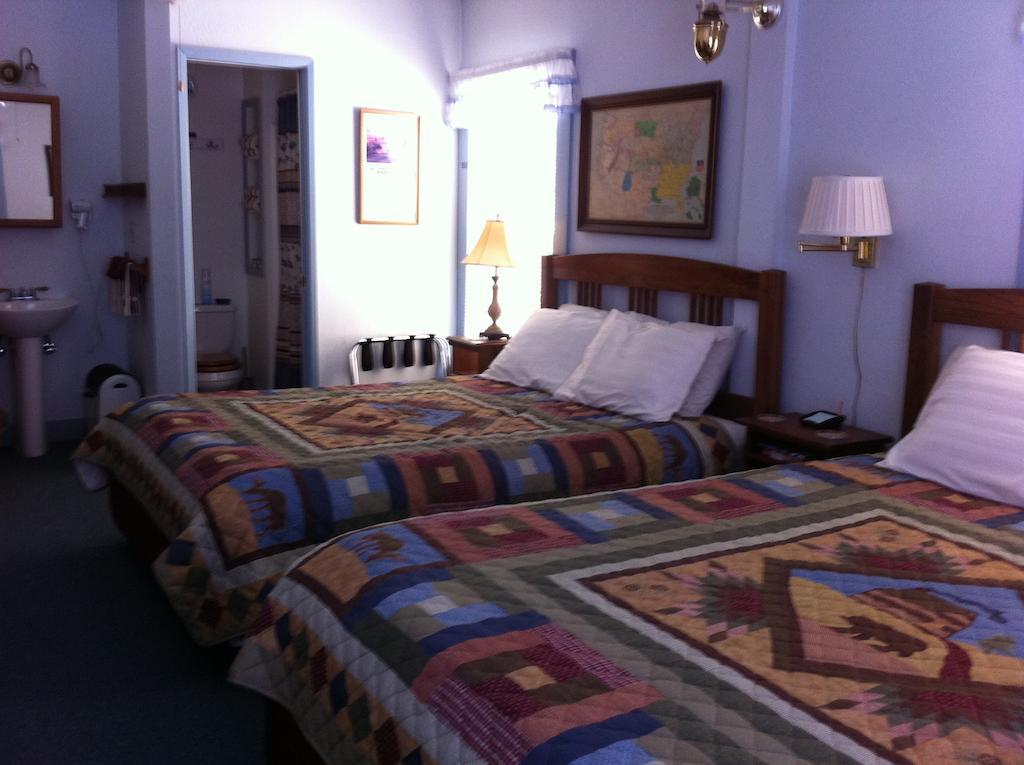 Pullman House Inn Portola 客房 照片